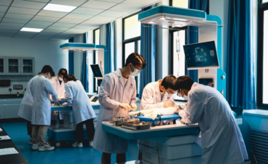 凝心聚力 務實篤行 奮力譜寫基礎醫學高質量發展新篇章